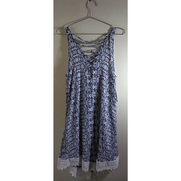 Altar'd State Women's Size Small Blue and White Print and Laced Rayon Dress Slee - Picture 2 of 8